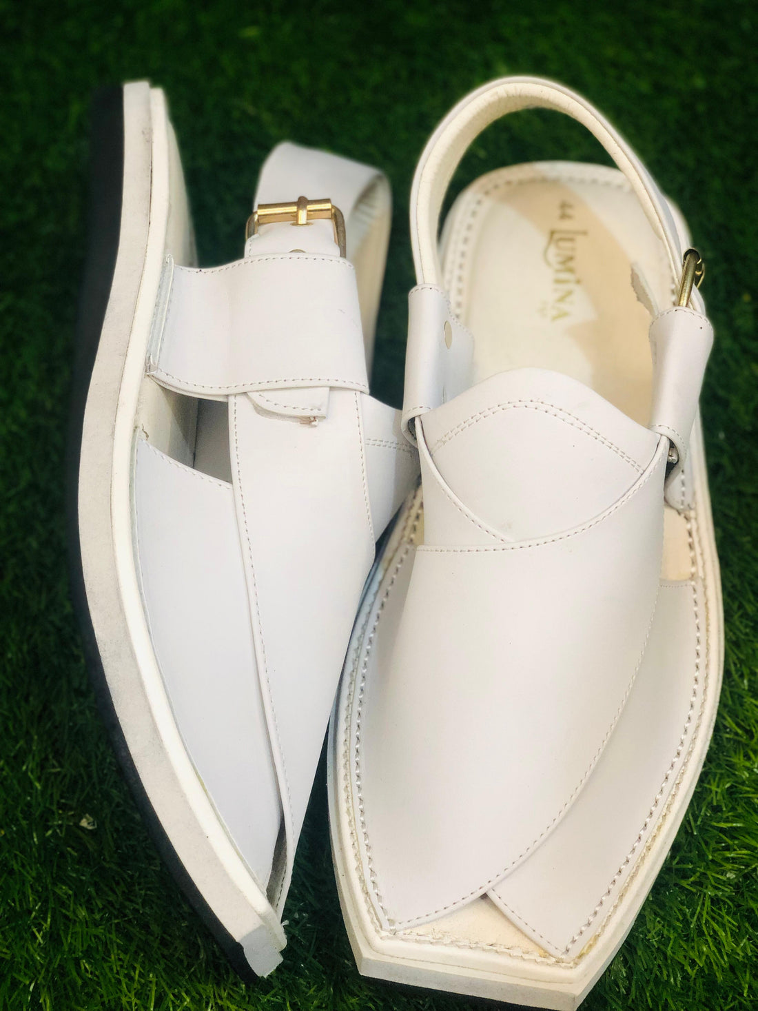 White Khan Chappal